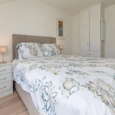Appartement Elegant Near Centre Galway